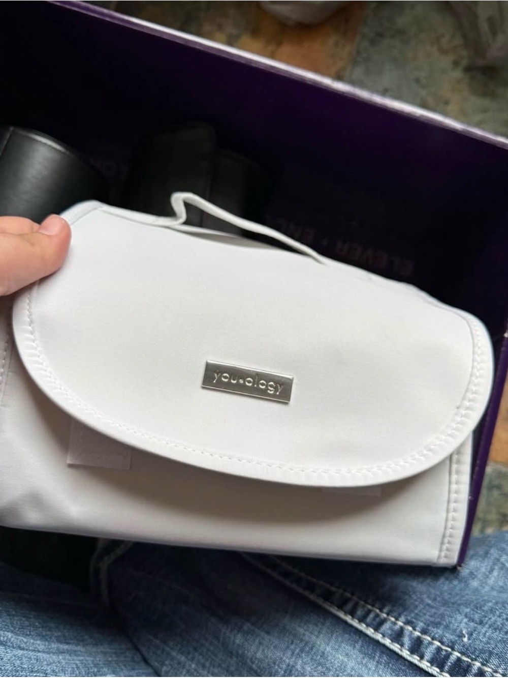 Youology White Travel Cosmetic Case - Picture 2 of 4